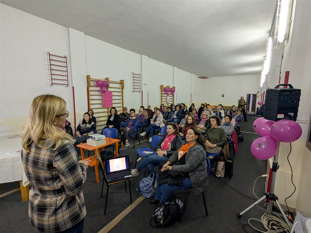 La Dott.ssa Elisabetta Gattoni incontra la popolazione